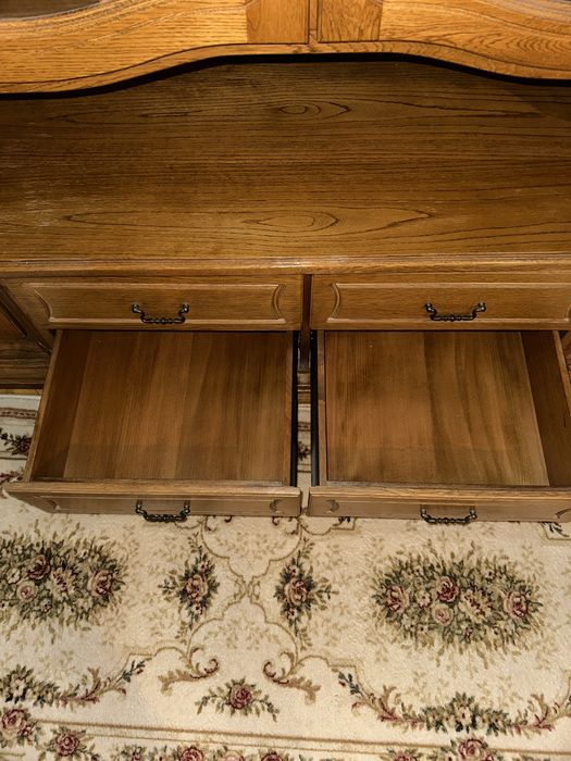 Vitrina / mobila lemn masiv