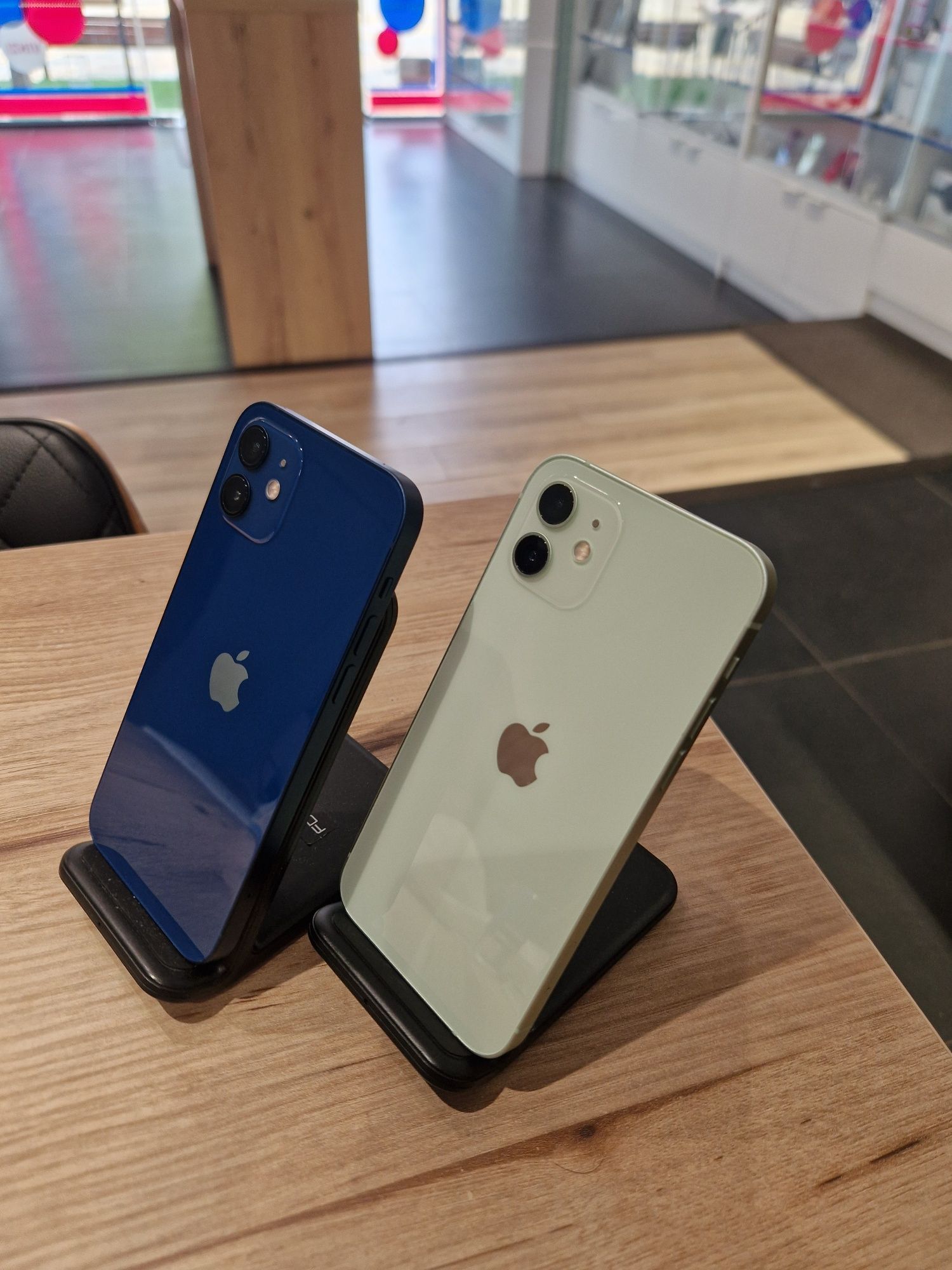 Apple iPhone 12 - 64GB/128GB - Albastru / Verde - Impecabil - Garantie