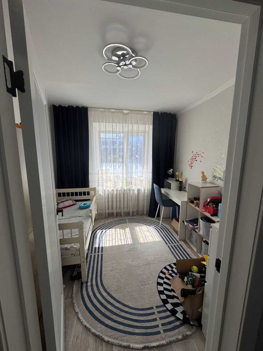 Продается 3-комнатная квартира на 4 этаже 5-тиэтажного дома