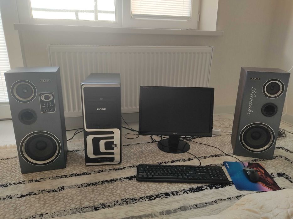 Компьютер Pentium 4 вместе с Колонками Продам. Сотилади.