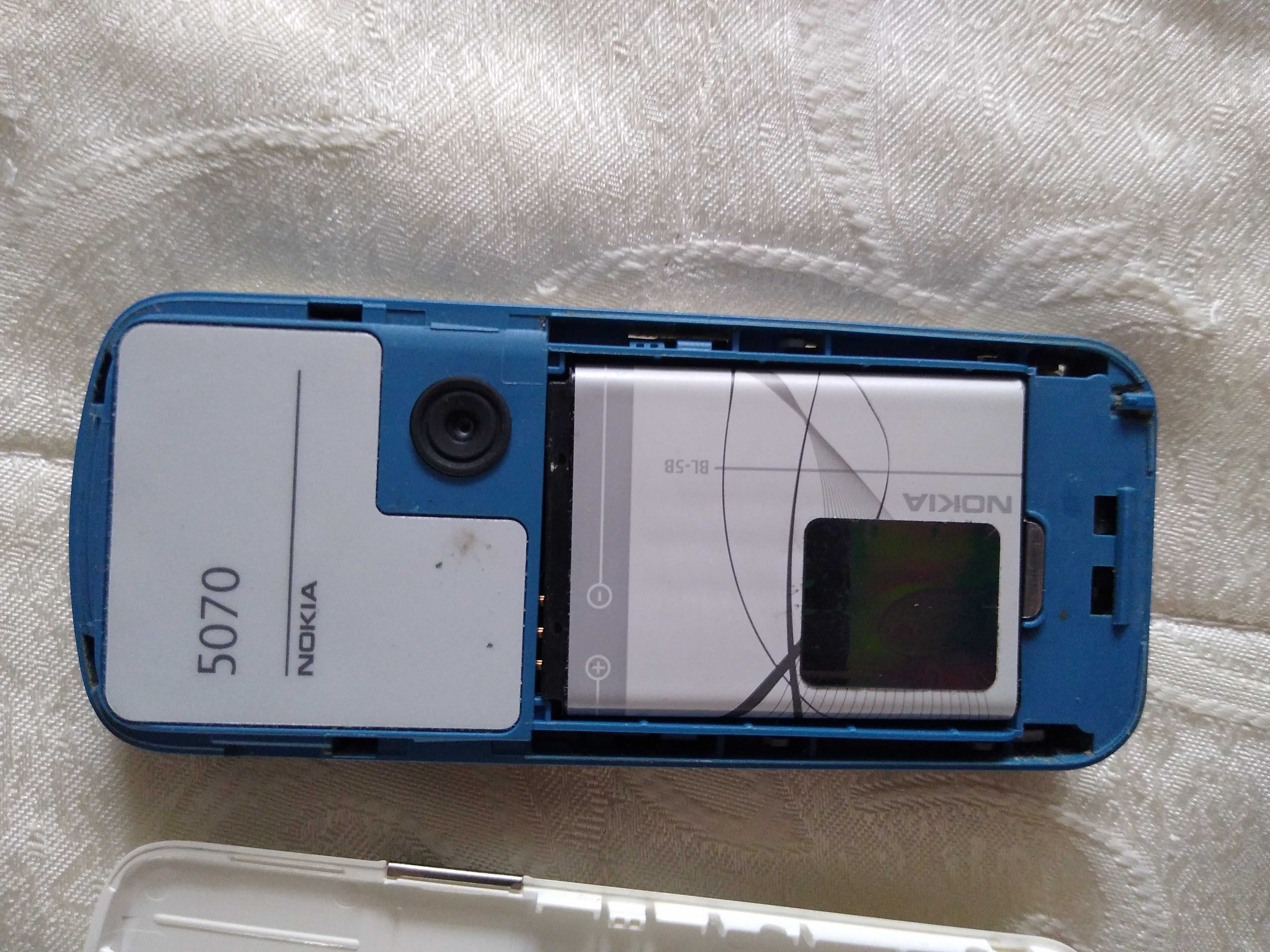 Vând telefon mobil Nokia 5070