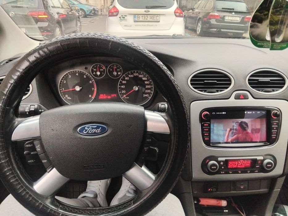 Ford Focus 1.6 benzina