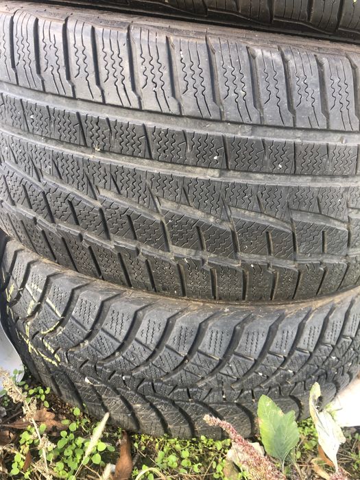 245 40 18 2 buc si 225 45  18 2 buc