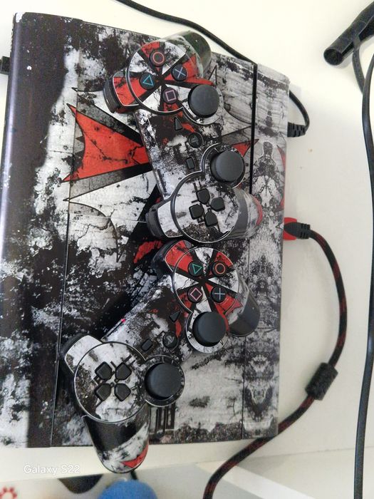 Продам Sony Playstation 3 прошытый