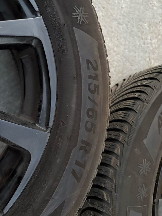 Продавам джанти с междуболтово 5:114,3