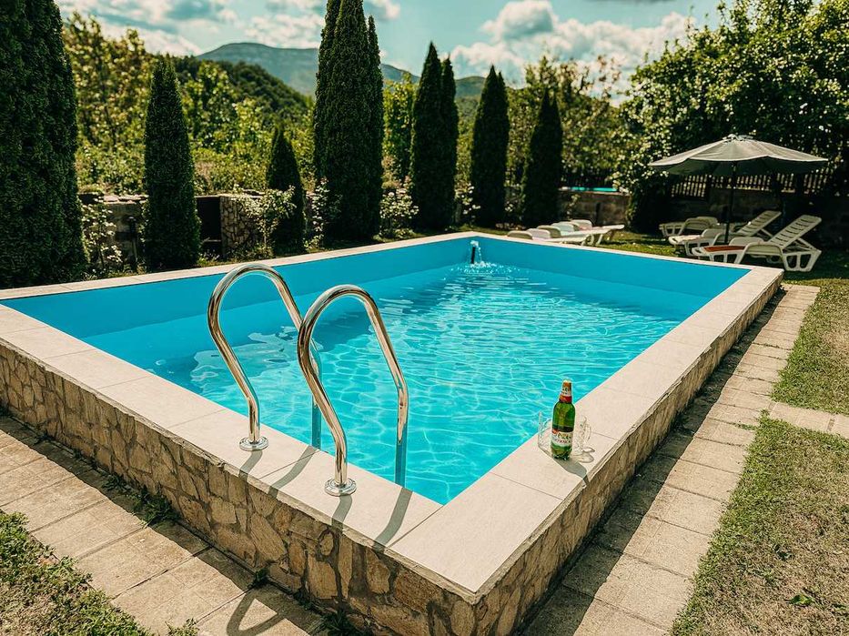 Къща за гости и вила с басейн Маркашница - гр. Белоградчик