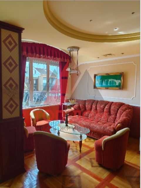 Дава се под наем Многостаен апартамент в Варна, Лятно кино Тракия - 115 кв.м за 816 € - Снимка #7