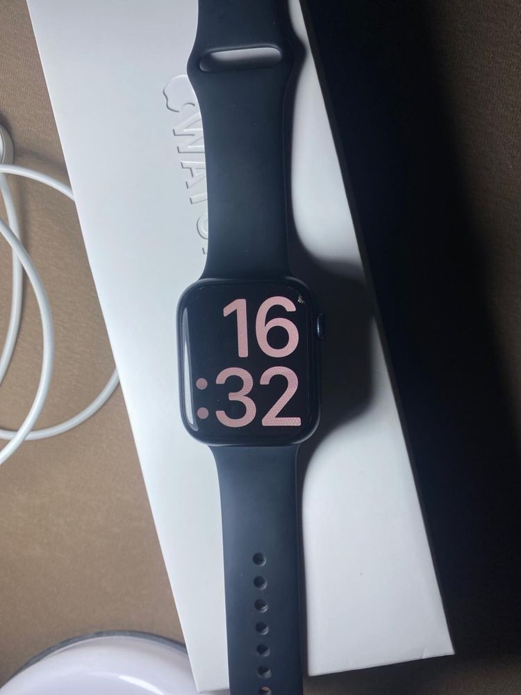 Applewatch seria 8 GPS, Cellular 45mm