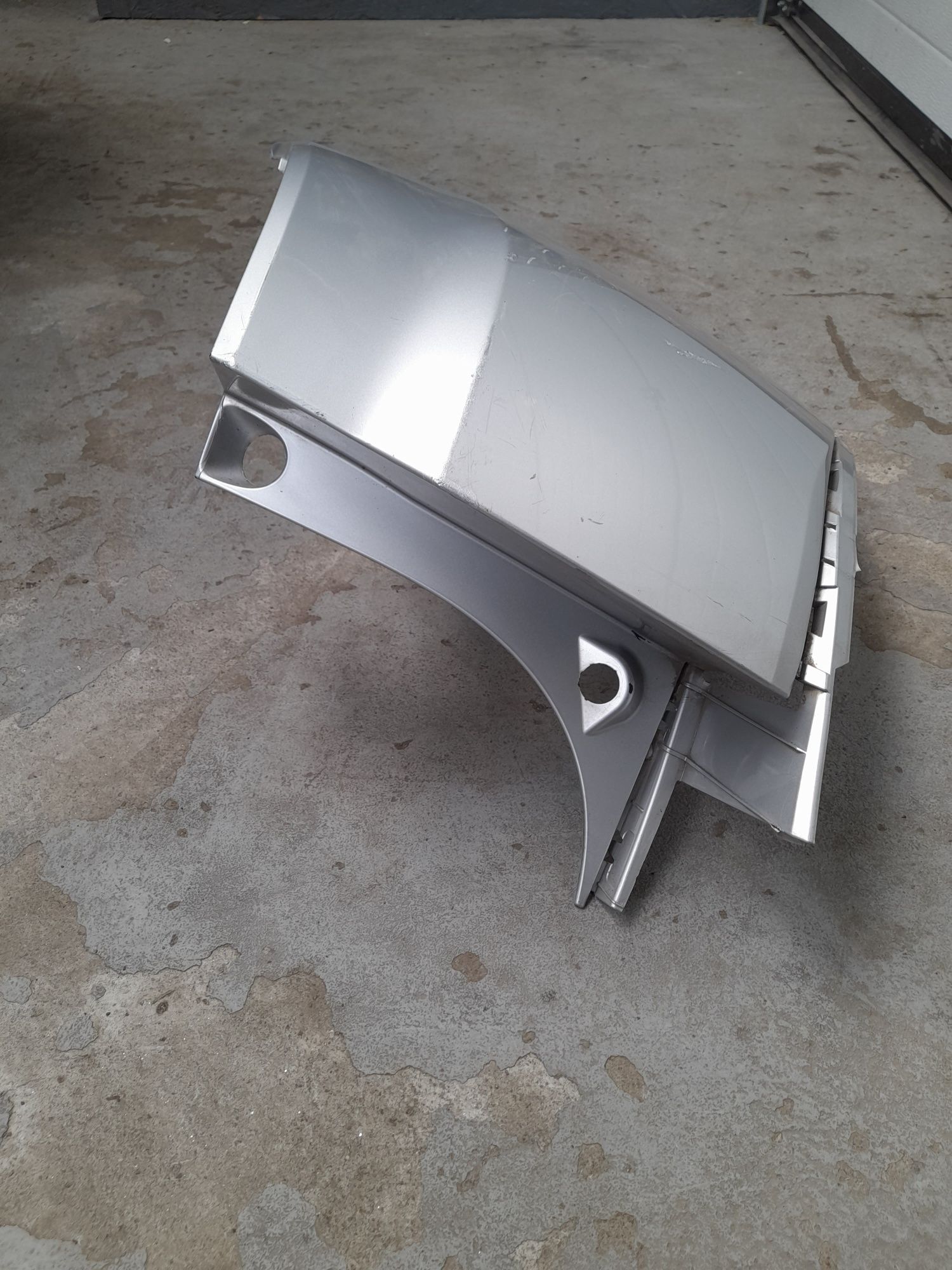 Colt Flaps Bara Dreapta Spate Renault Megane 3 Grandtour Breack Lung