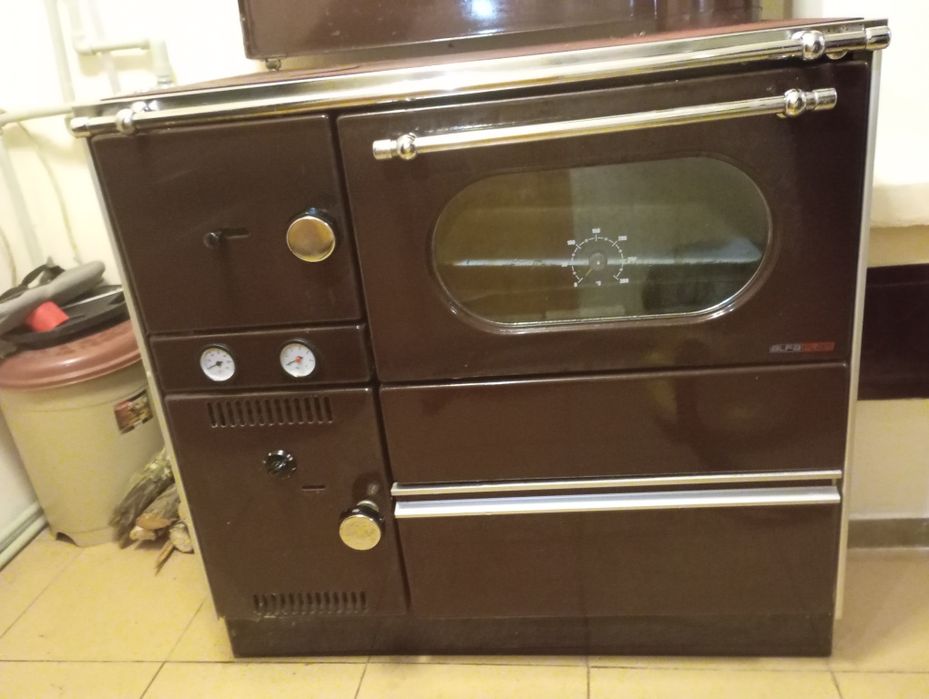 Сръбска печка с водна риза