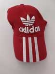 Șapcă roșie adidas reglabilă