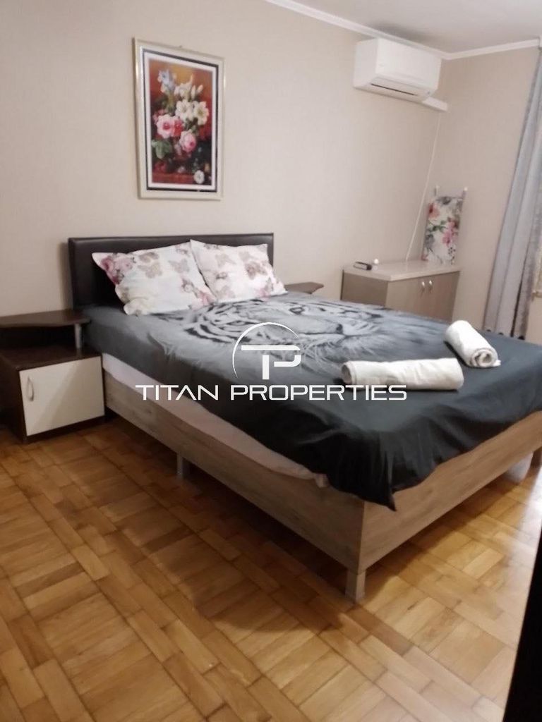 Дава се под наем Тристаен апартамент в Варна, Общината - 76 кв.м за 500 € - Снимка #1