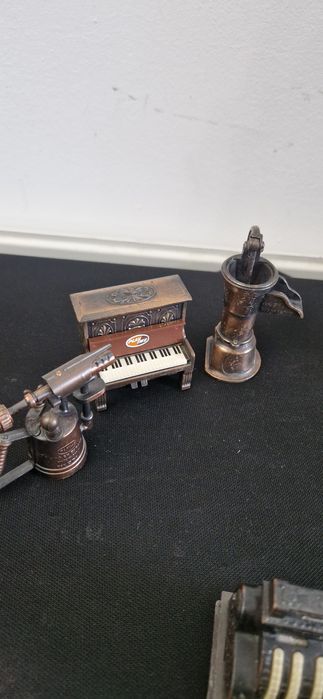 Lot ascutitori vechi Play Me