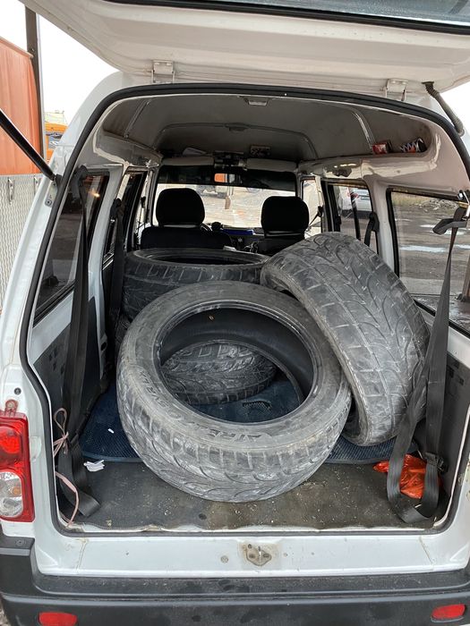 Шины 20 размер летни срочно продам