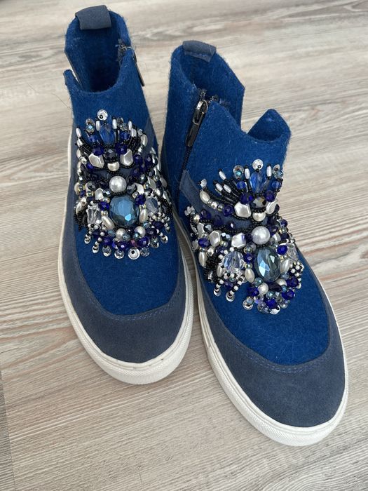 Продам женские валенки