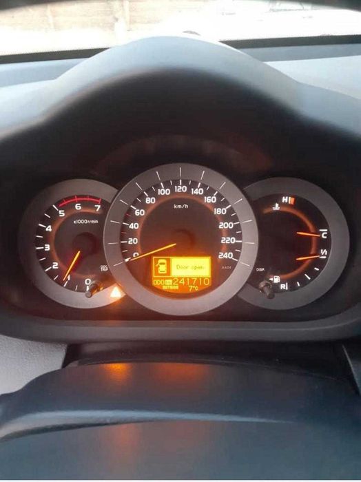 Vand toyota rav 4