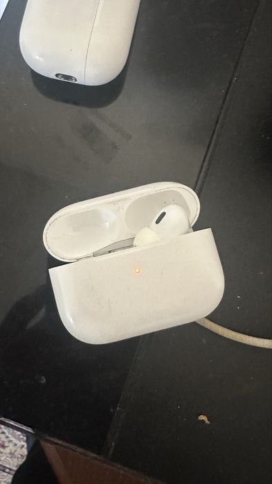 Airpods Pro lightning