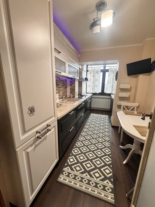 Vand apartament 3 camere