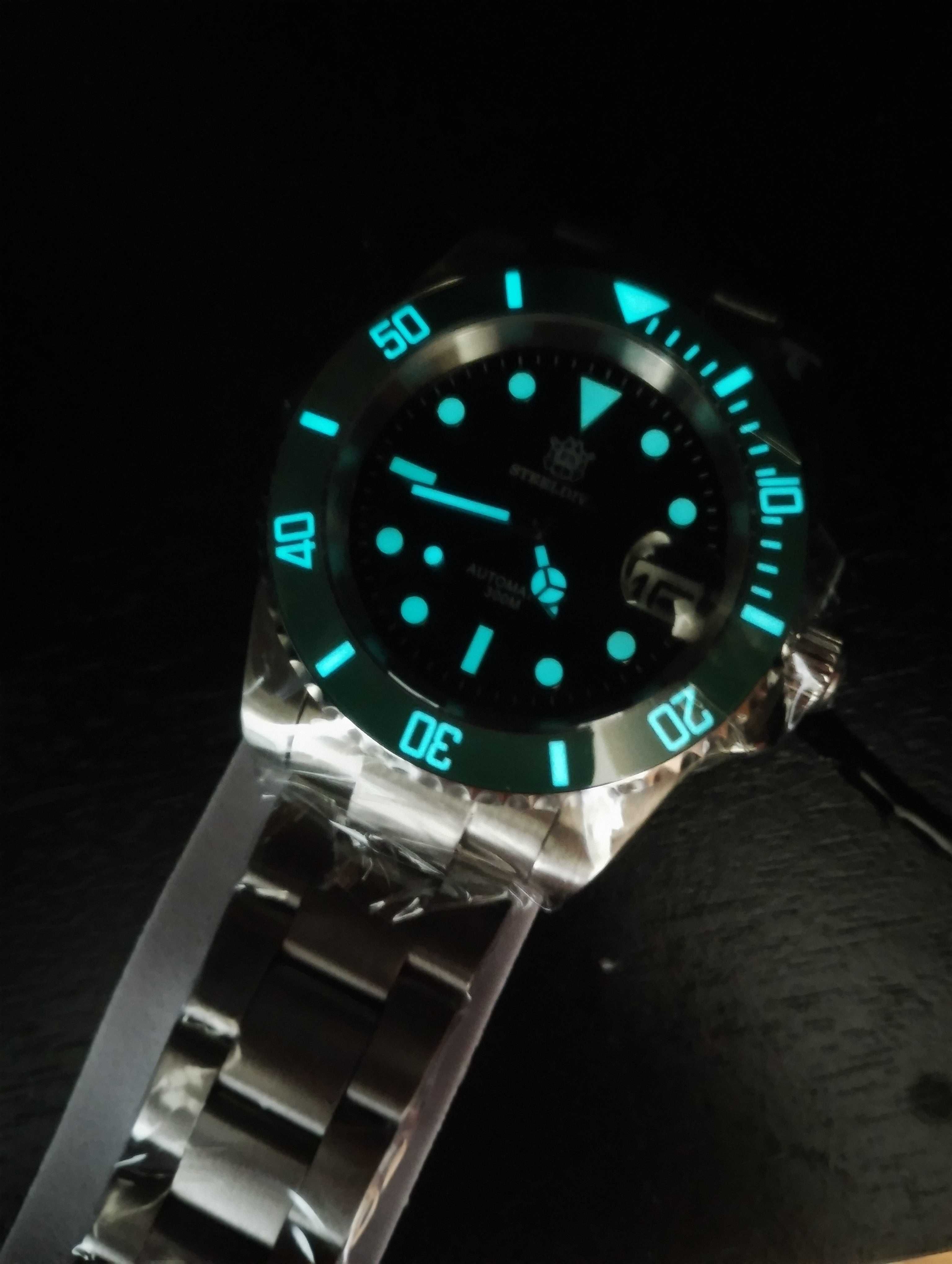 ROLEX хомаж на Steeldive - задвижване Seiko NH35 чисто нов