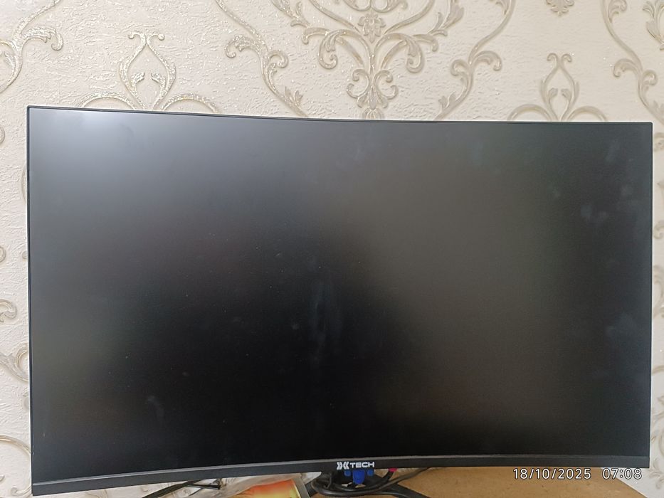 Xtech 27 monitor, yangi, ovalniy dizayn