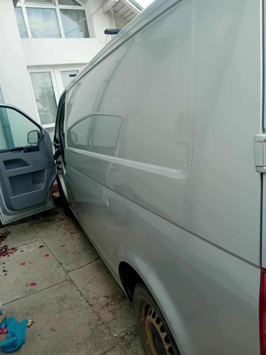 Volkswagen  T5 ,motor 2,5, an fabricație 2007