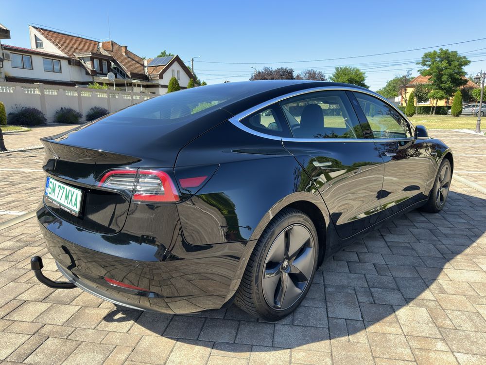 Tesla Model 3 Long Range 2019