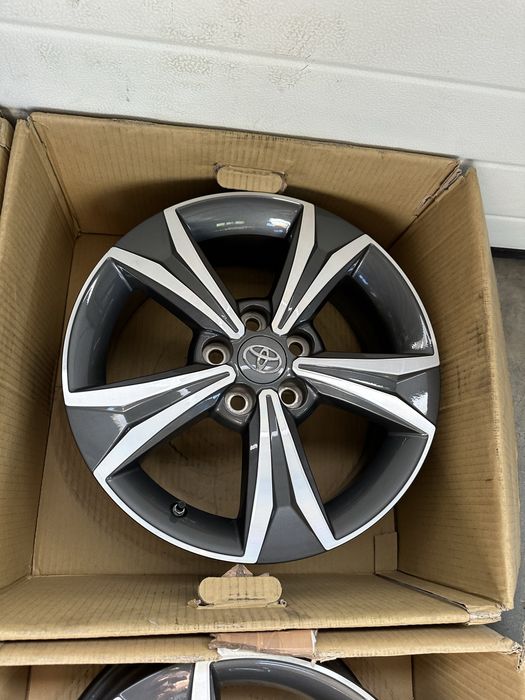 Jante NOI 17 ORIGINALE Toyota Chr Corolla CH-R Hybrid Lexus UX Avensis