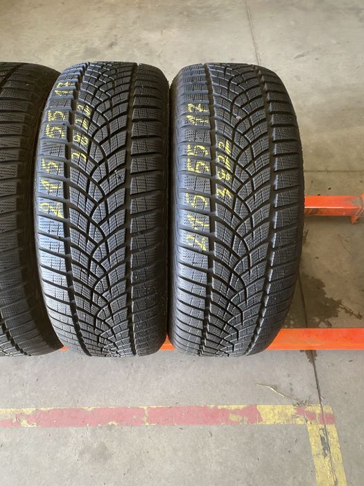Anvelope iarna 215/55/17 Goodyear Ultra Grip Performance 215 55 17 R17