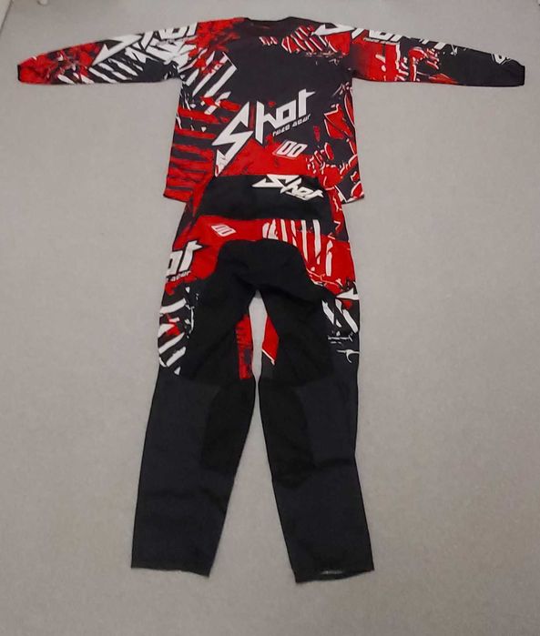 Екип М Shot Race Gear + ръкавици