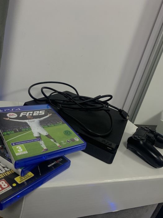 Playstation 4 (PS4) + Jocuri