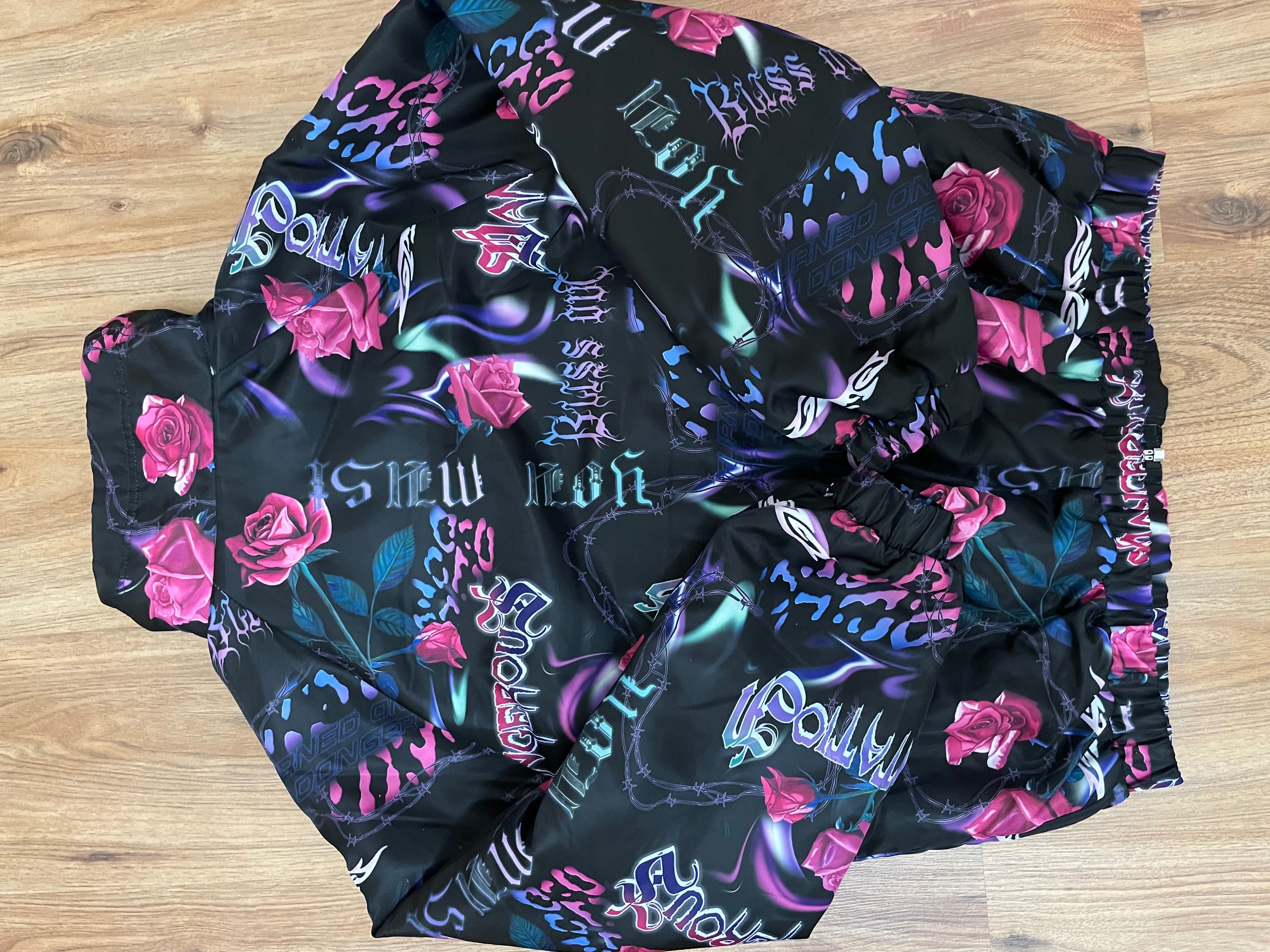 Дамско черно яке BERSHKA