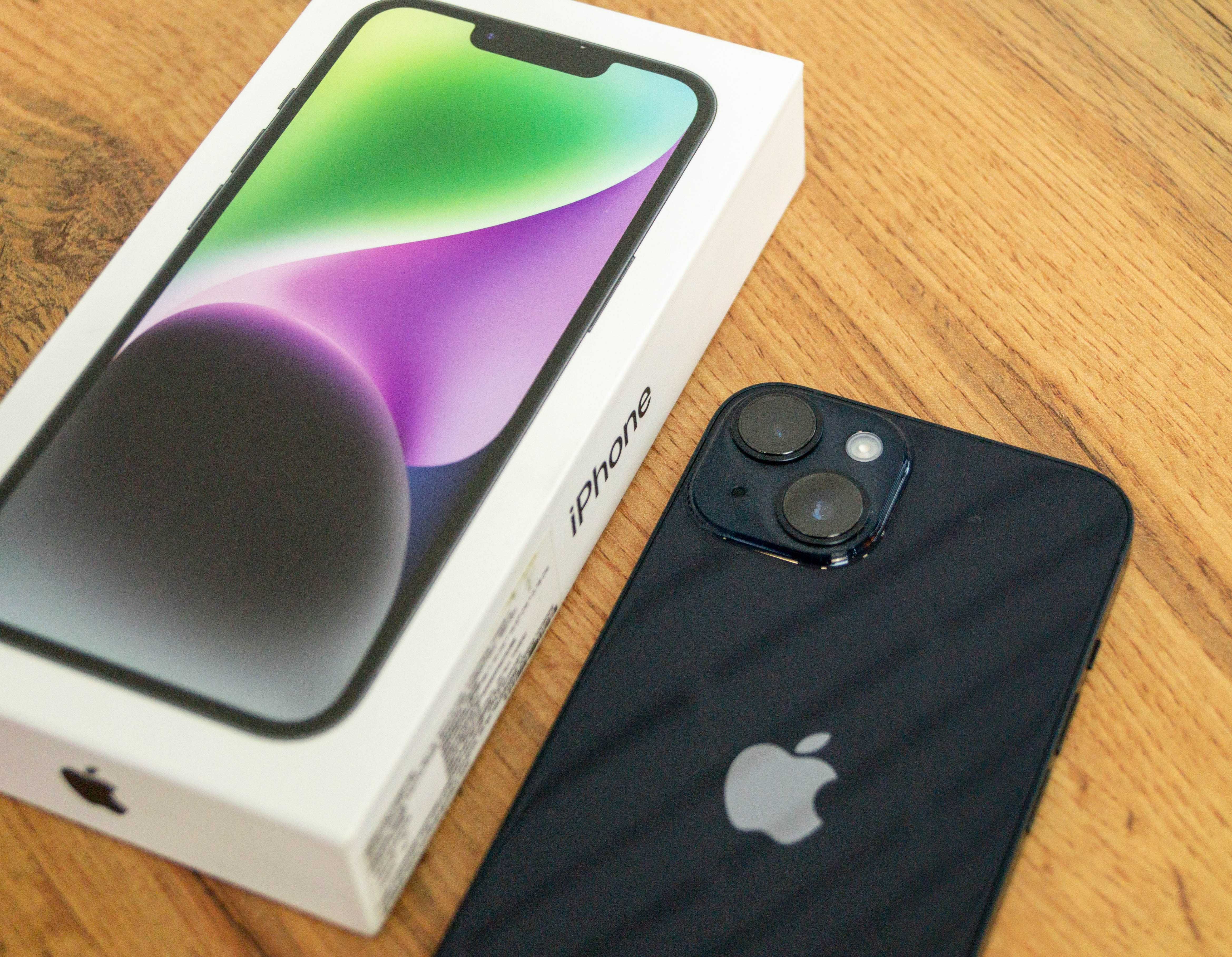 iPhone 14 128GB   Рассрочка  Магазин Red Geek