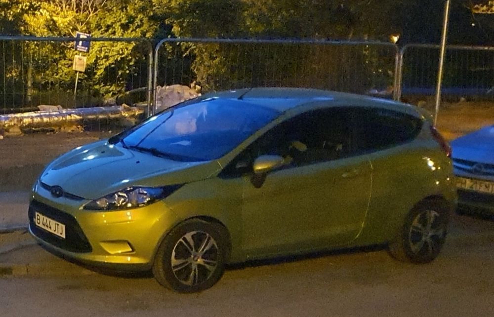 Ford Fiesta 160000 km, GPL, nefumător, AC, 8 anvelope iarna + vară