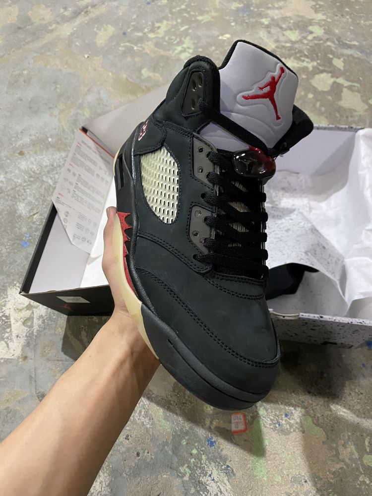 Air Jordan 5 "Gore-Tex Off Noir"