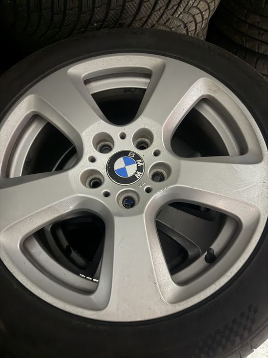 Продават се  225/50/17