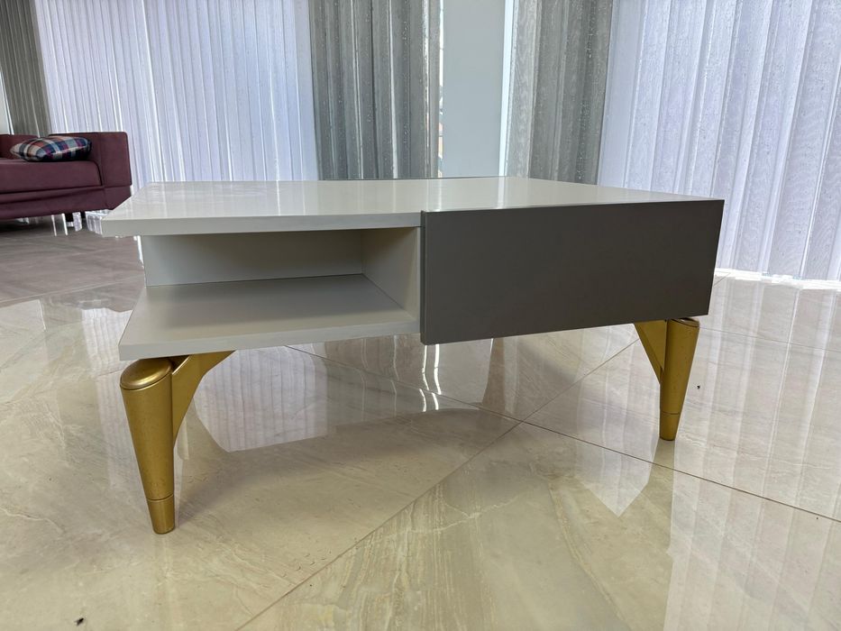 Холна маса / маса за кафе