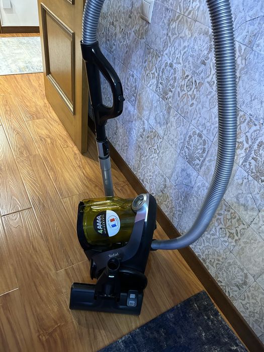 Пылесос Тефаль в идеальном состоянии