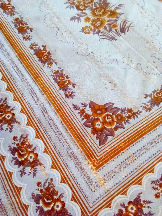 Покрывало двуспальное с двумя наволочками. Новое