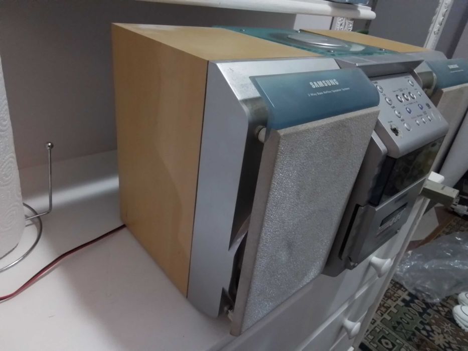 Музикална система с тонколони,Samsung ММ-7В за 100 лв