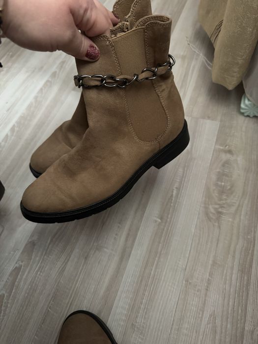 Ghete dama cu lantisor