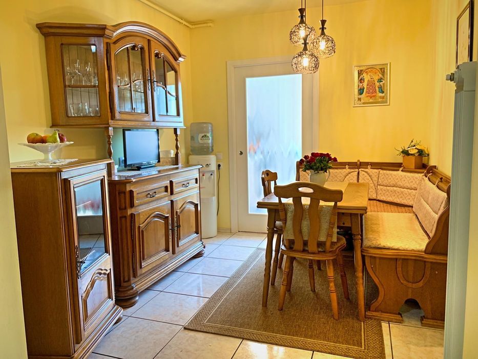 Vand apatatament in centru Devei