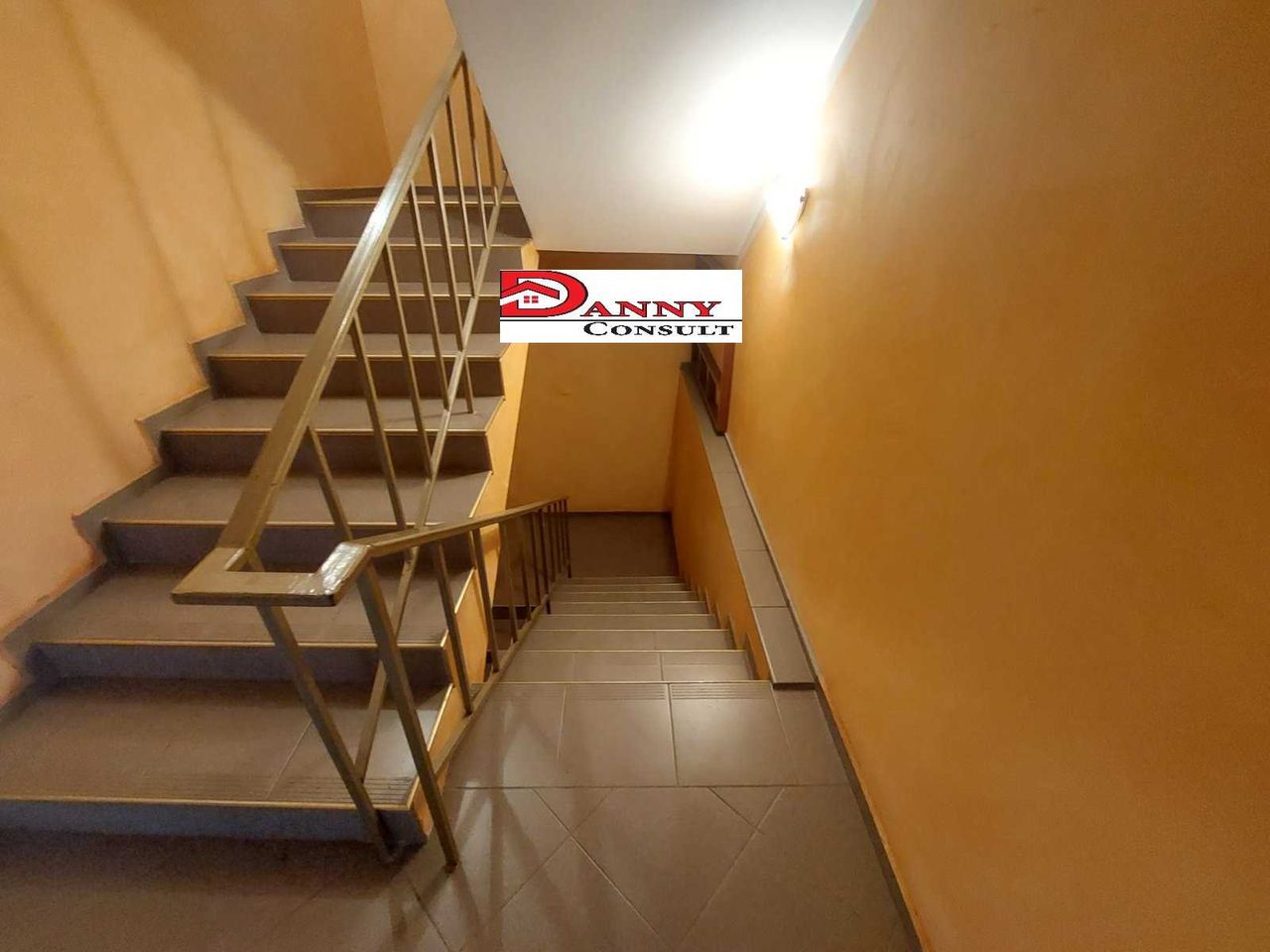 Продава се Хотел в Велико Търново, Акация - 454 кв.м за 406 €/кв.м - Снимка #10