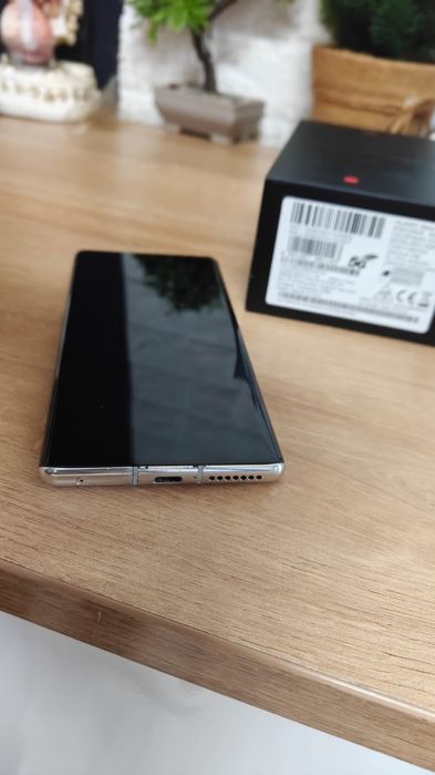 Vând Huawei mate 40 pro