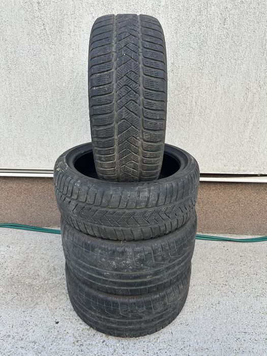 Pirelli Sottozero 3 Iarna 245/35R18-225/40R18 RSC Oferta