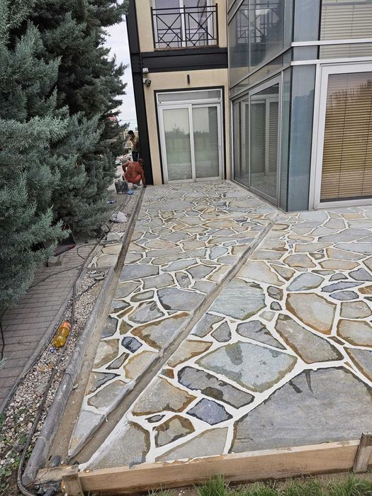 Piatra decorativă pentru ziduri și împrejmuiri