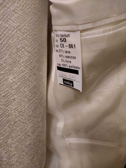 Costum de ceremonie alb