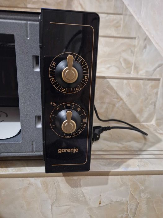 Gorenje MO4250CLB, Микровълнова