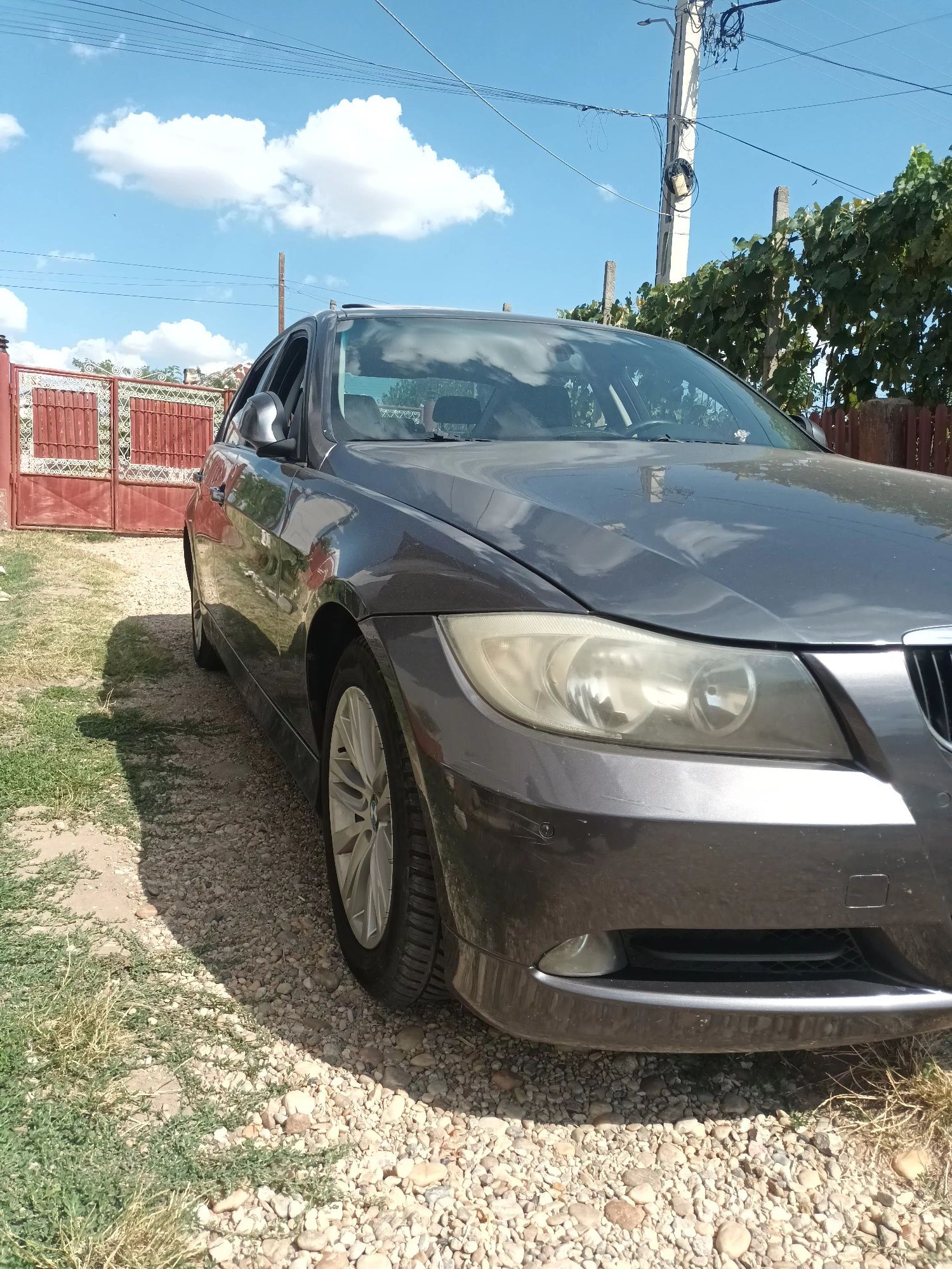 Vând BMW E90 AN 2007 163CP  M47