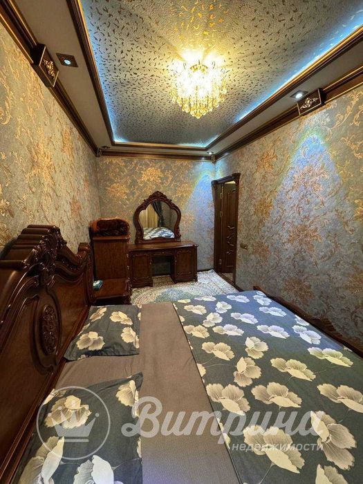 3 комнатная Мирабадский район Гостиница Россия