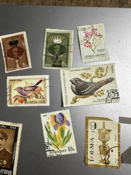 Стари пощенски марки - чуждестранни от средата на 20ти век.